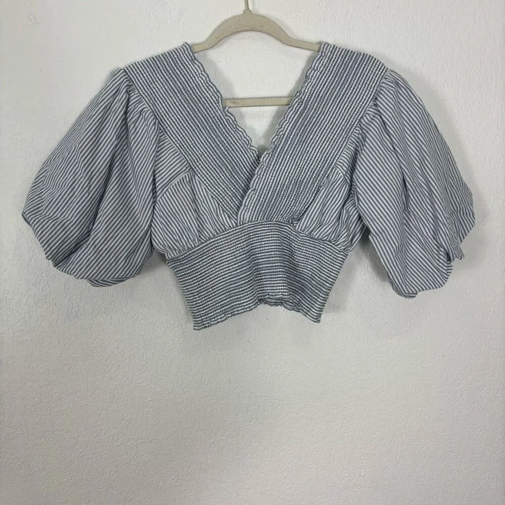 Abercrombie & Fitch Light Blue & White Striped Smocked V Neck Puff Sleeve Top M